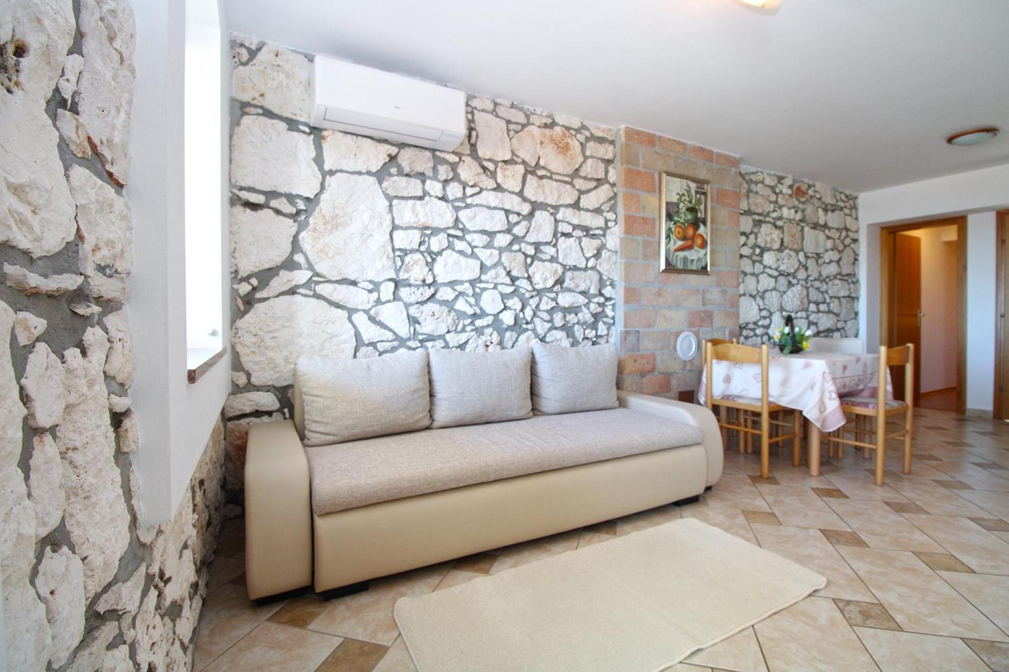 Apartments Kristina 1531 พูลา ภายนอก รูปภาพ